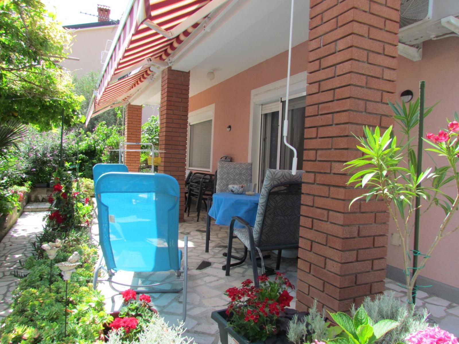 Apartments Bura & Jugo, Cres, Without Stress Exterior photo