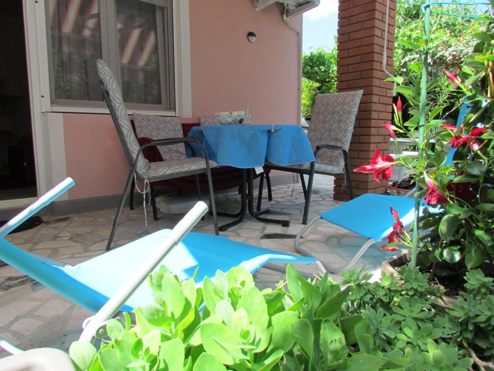 Apartments Bura & Jugo, Cres, Without Stress Exterior photo